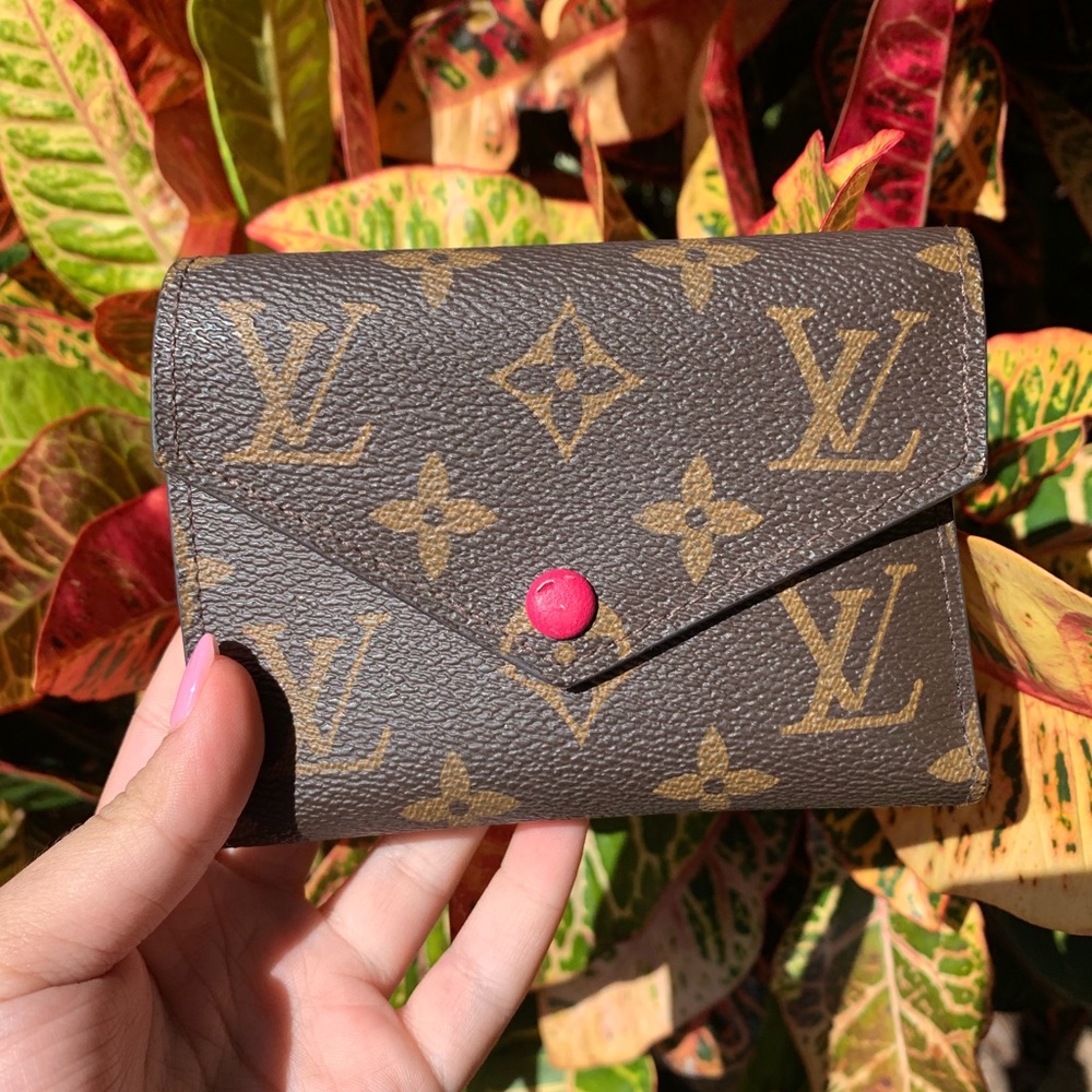 Authentic Louis Vuitton Victorine wallet